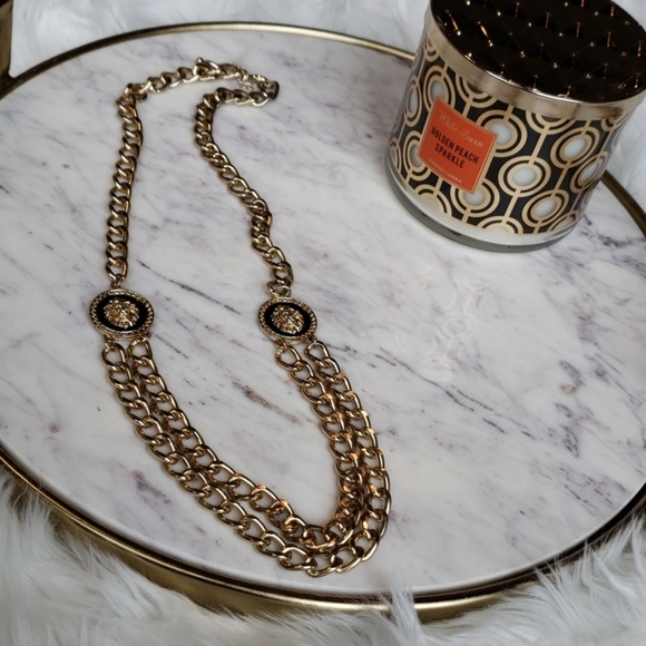 Multi layered chain with lion heads - Picture 2 of 5